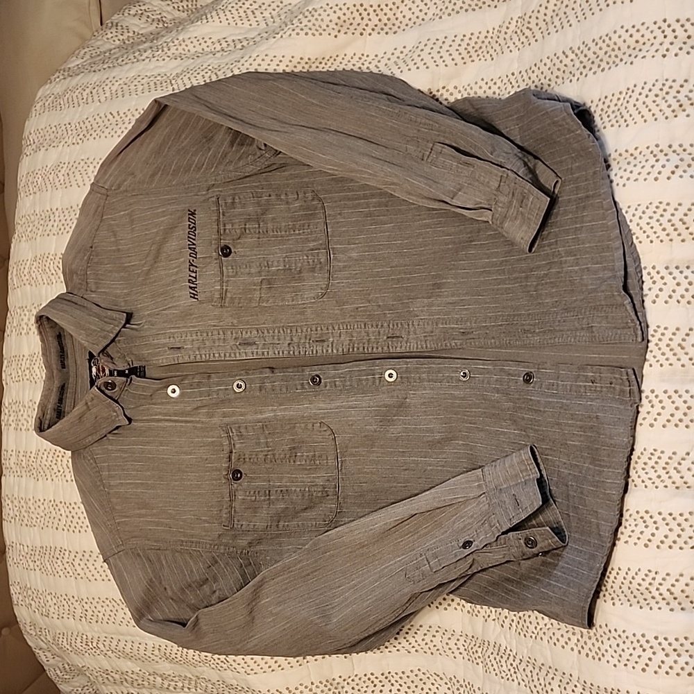 Harley Davidson men's medium Button down gray sh